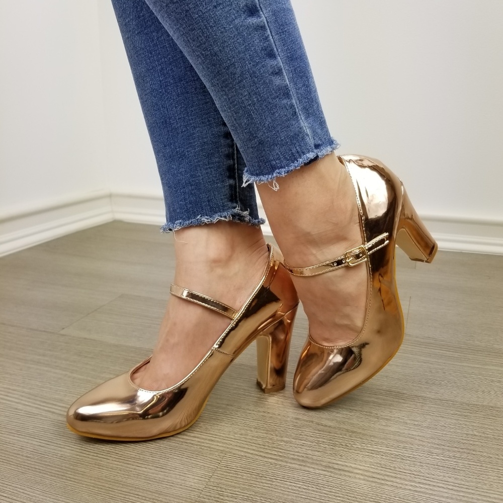 Rose gold metallic round toe pumps - Picture 3 of 7